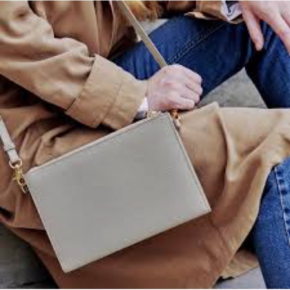NWOT Dagne Dover Essentials Clutch Wallet